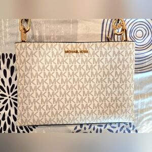 Michael Kors crossbody